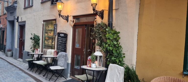 Bistro och restaurangen Fika and wine i gamla stan