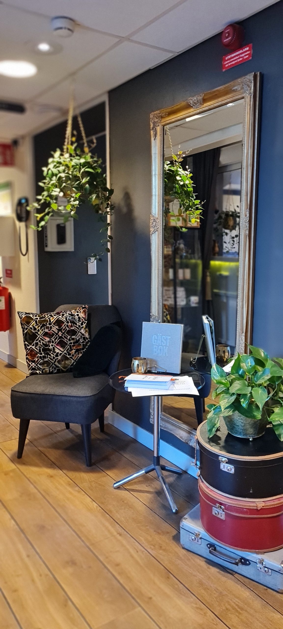 Ingången till Akademihotellet i Uppsala.