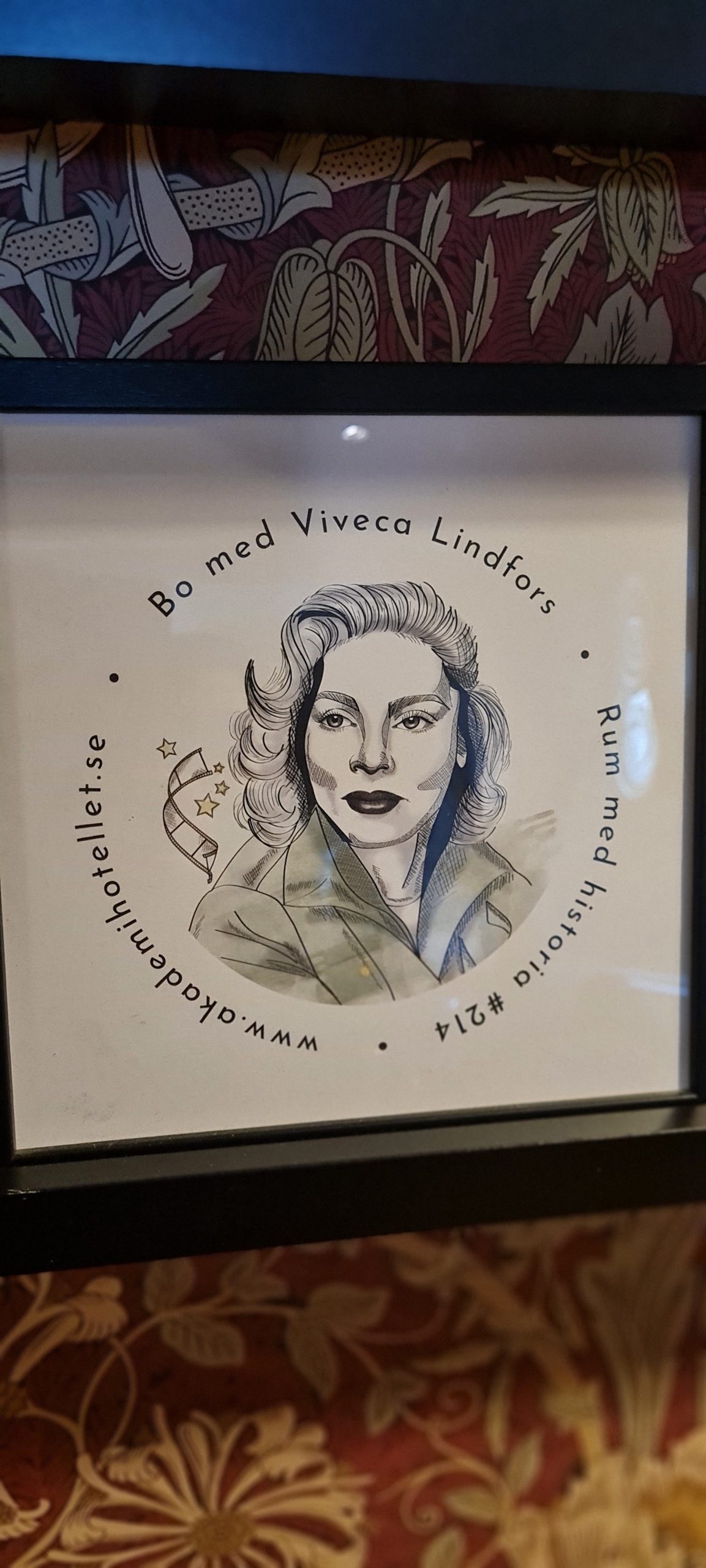 Skådespelerskan Wiveka Lindfors pryder väggarna i lobbyn